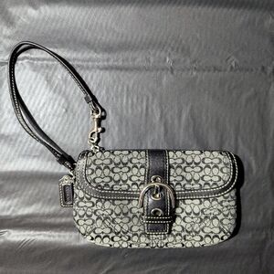 Coach Mini Signature Black Wristlet Early 2000s Y2K